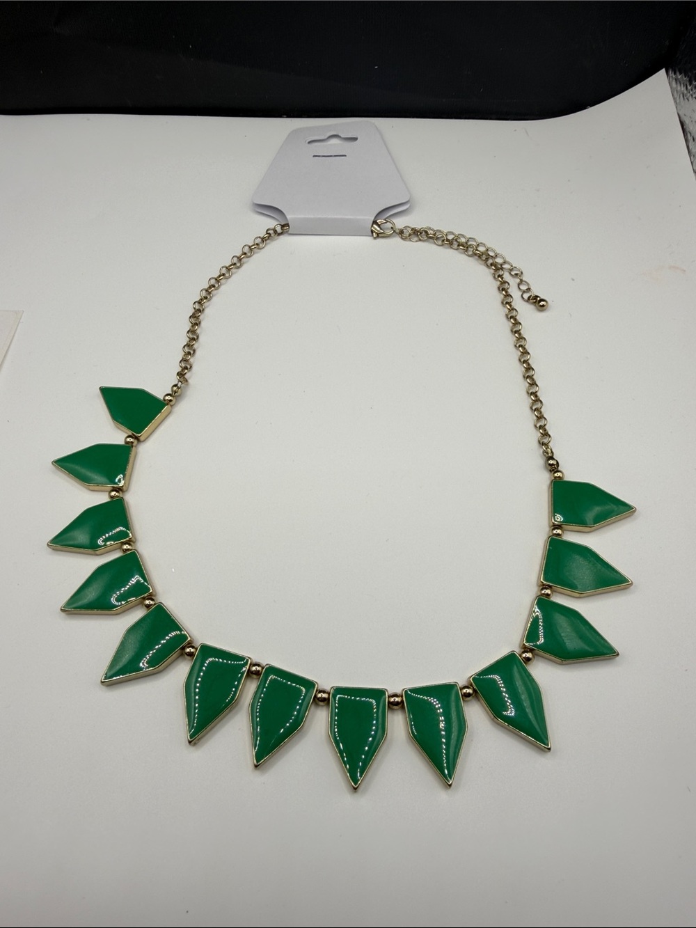 Green Geometric Statement Necklace - Women's Fashion Jewelry
